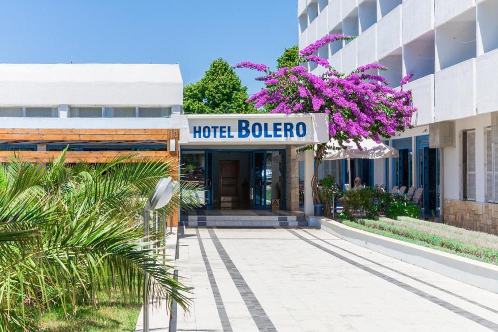 Hotel Bolero ビオグラード・ナ・モル エクステリア 写真